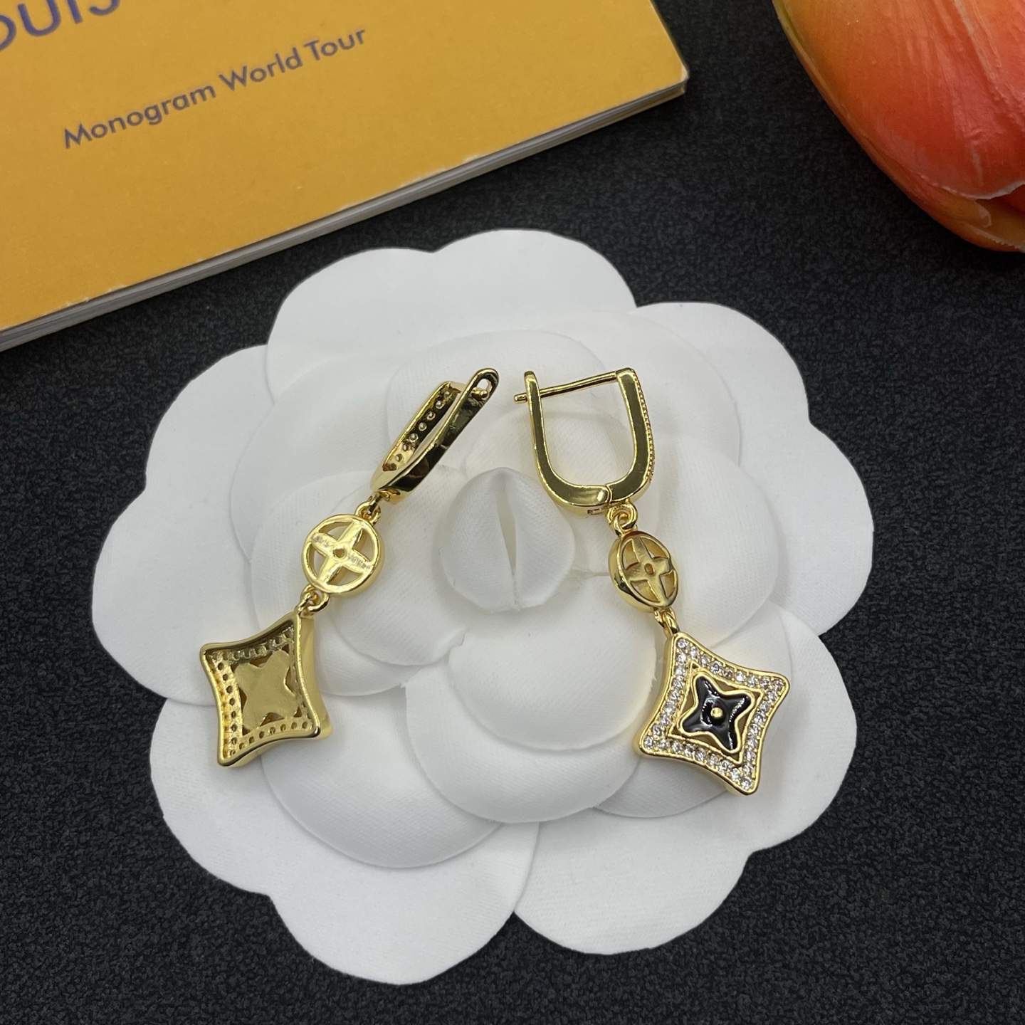 LV earrings-31