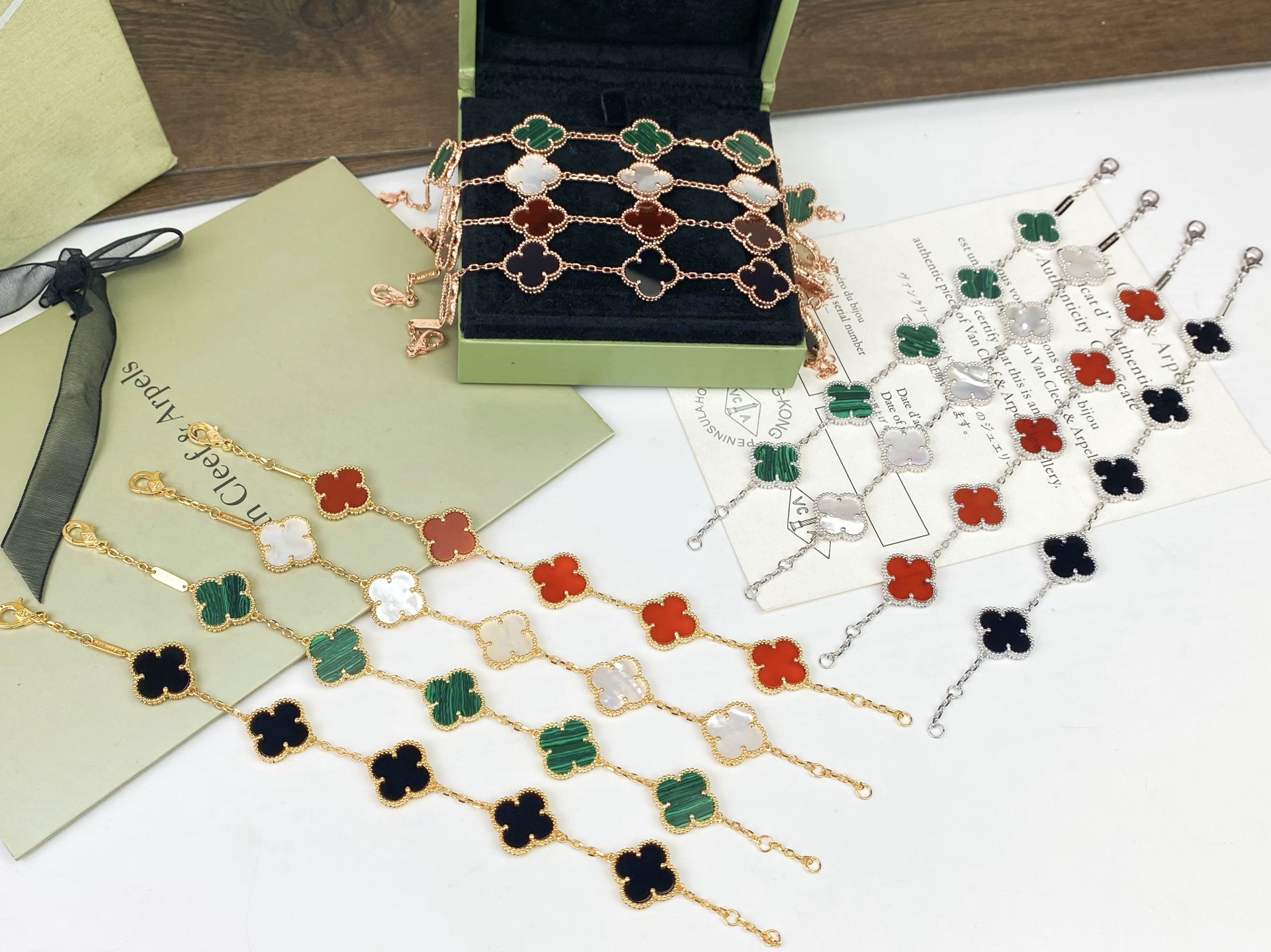 Van Cleef & Arpels Bracelet-24