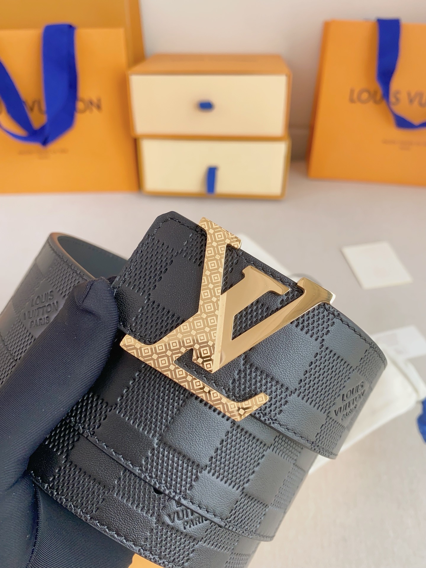 Lv belt-117