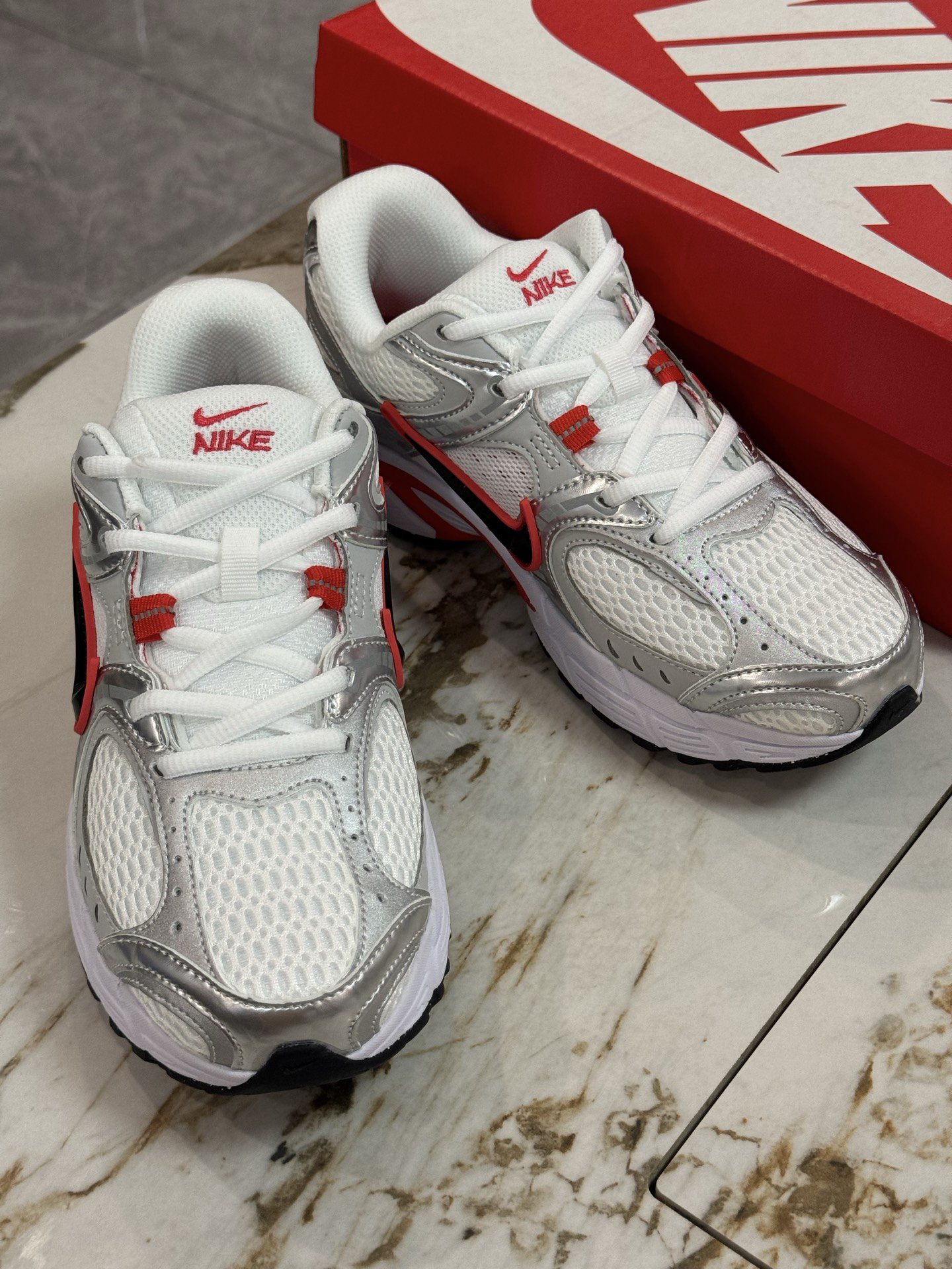 Nike Sneakers-256