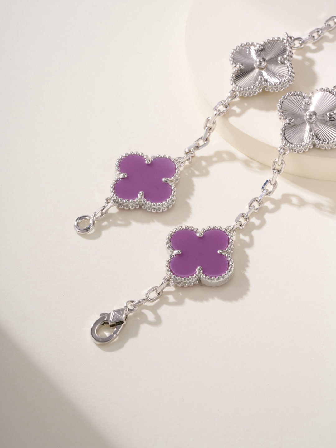 Van Cleef & Arpels Bracelet-81