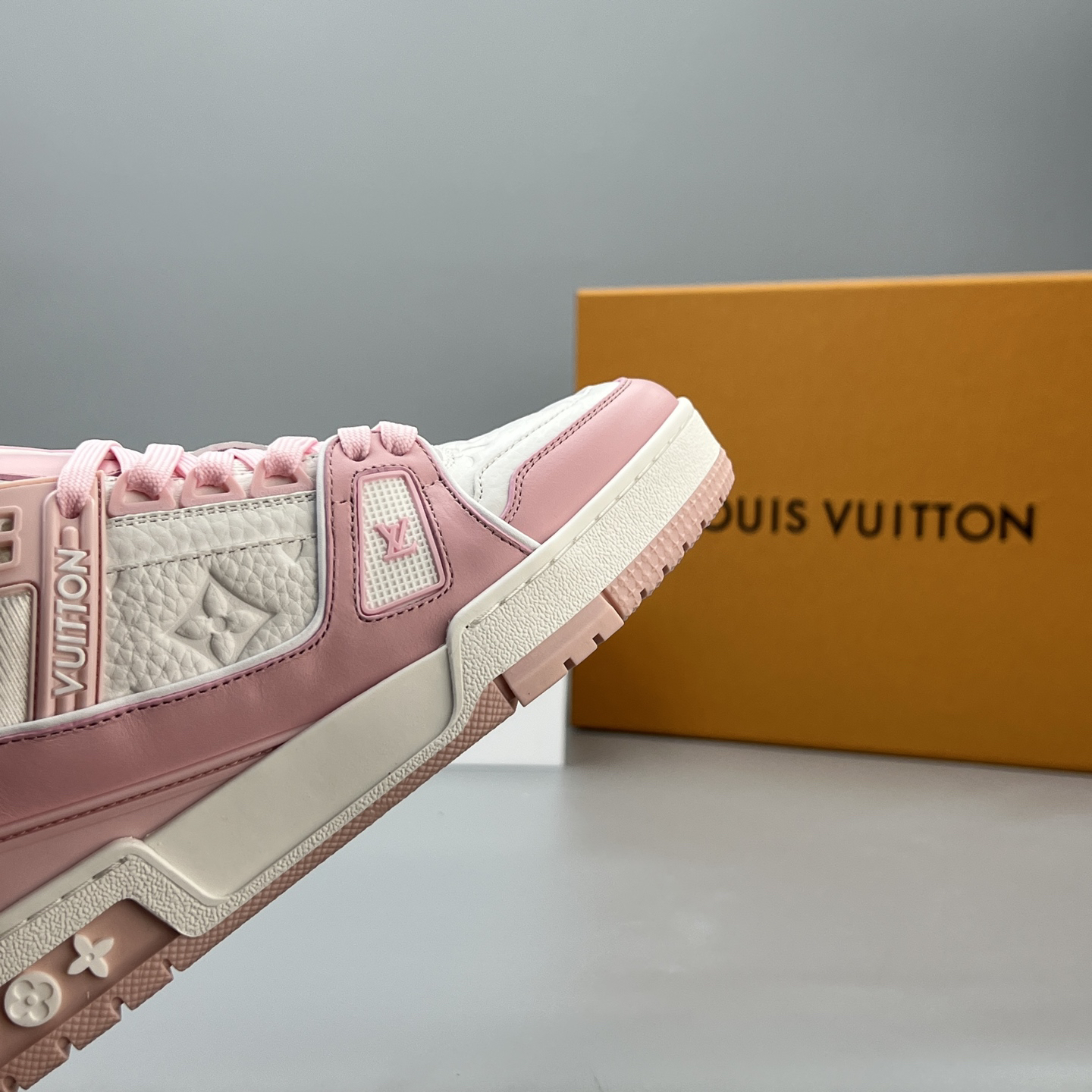 Lv Sneakers-142