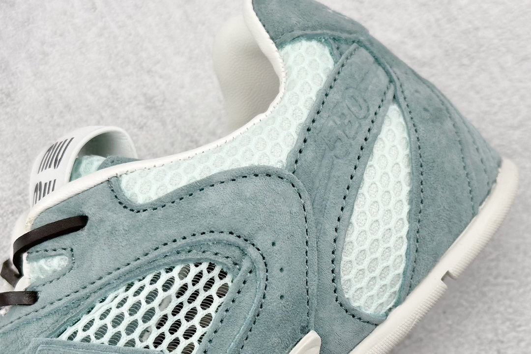 New Balance Sneakers-97