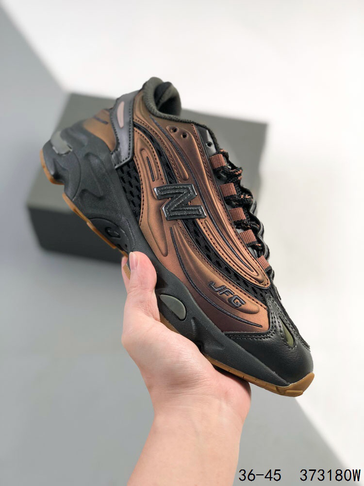 New Balance Sneakers-385