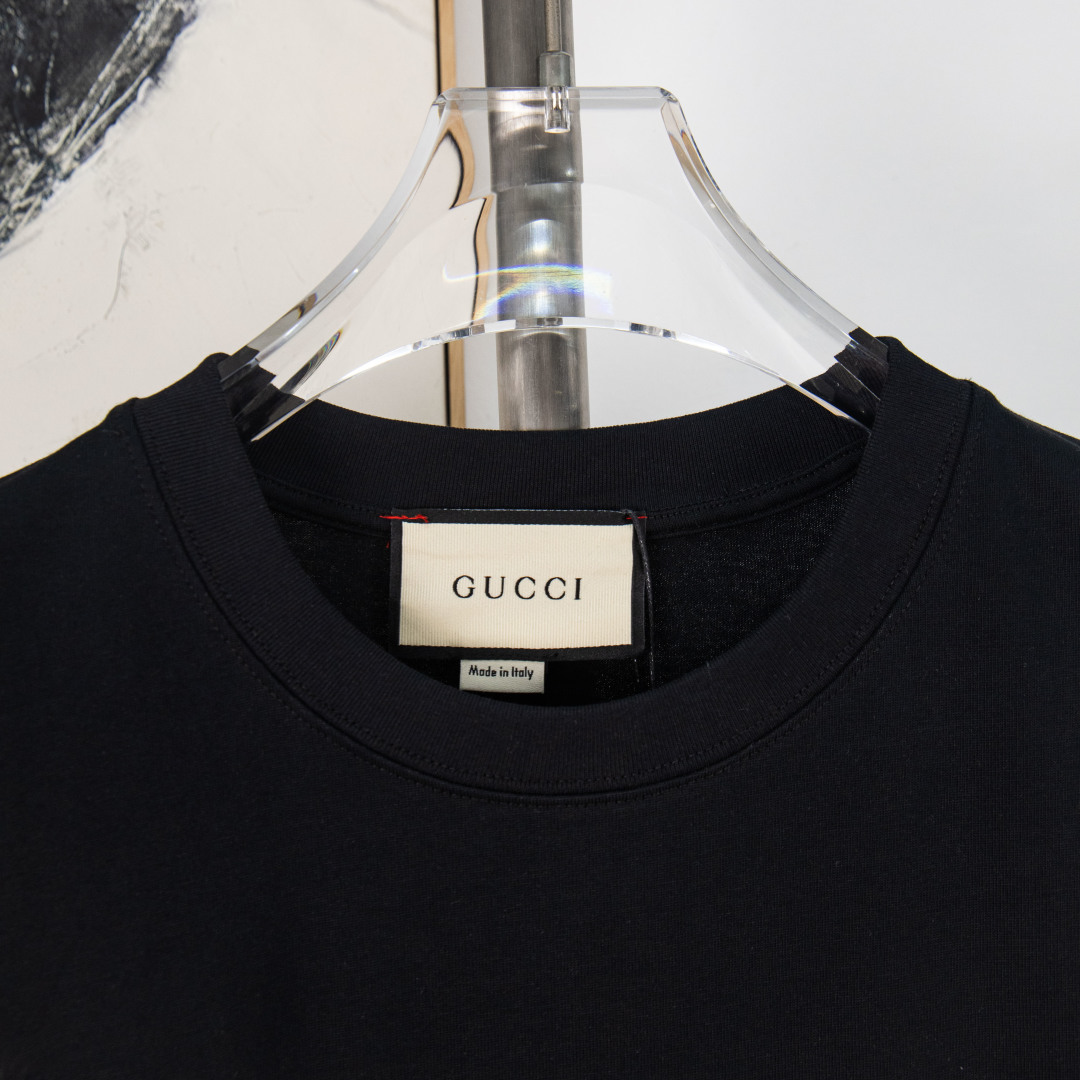 Gucci clothing-275