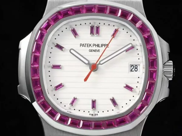 Nautilus 5711/1A-018  40 mm, Stainless Steel White Dial Purple Iced out