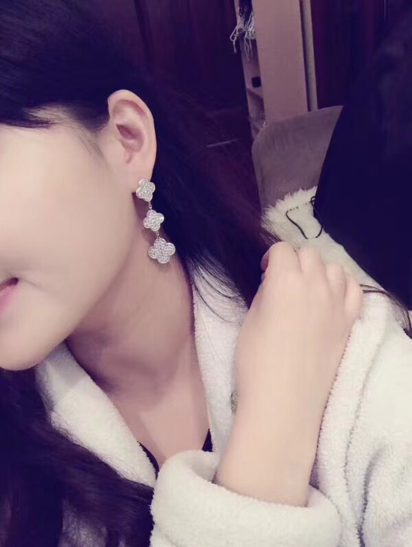 Van Cleef & Arpels earring-108