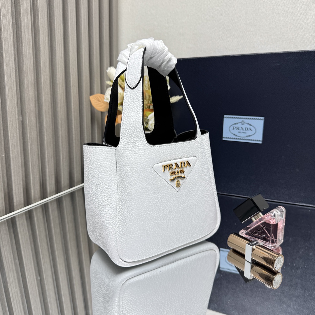 Prada Hot New Product-15