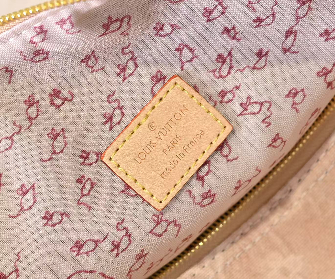 Louis Vuitton Hot New Product-137