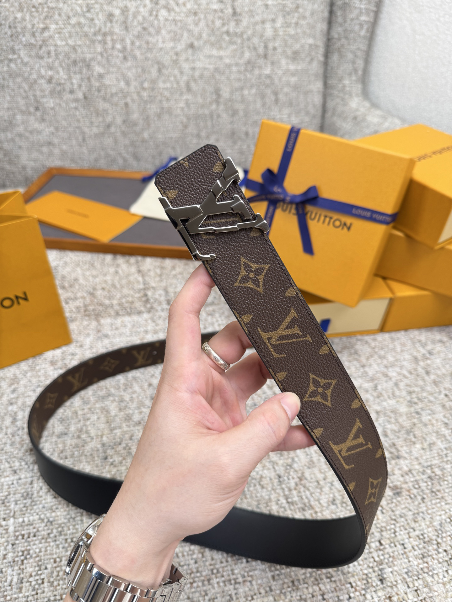 Lv belt-64
