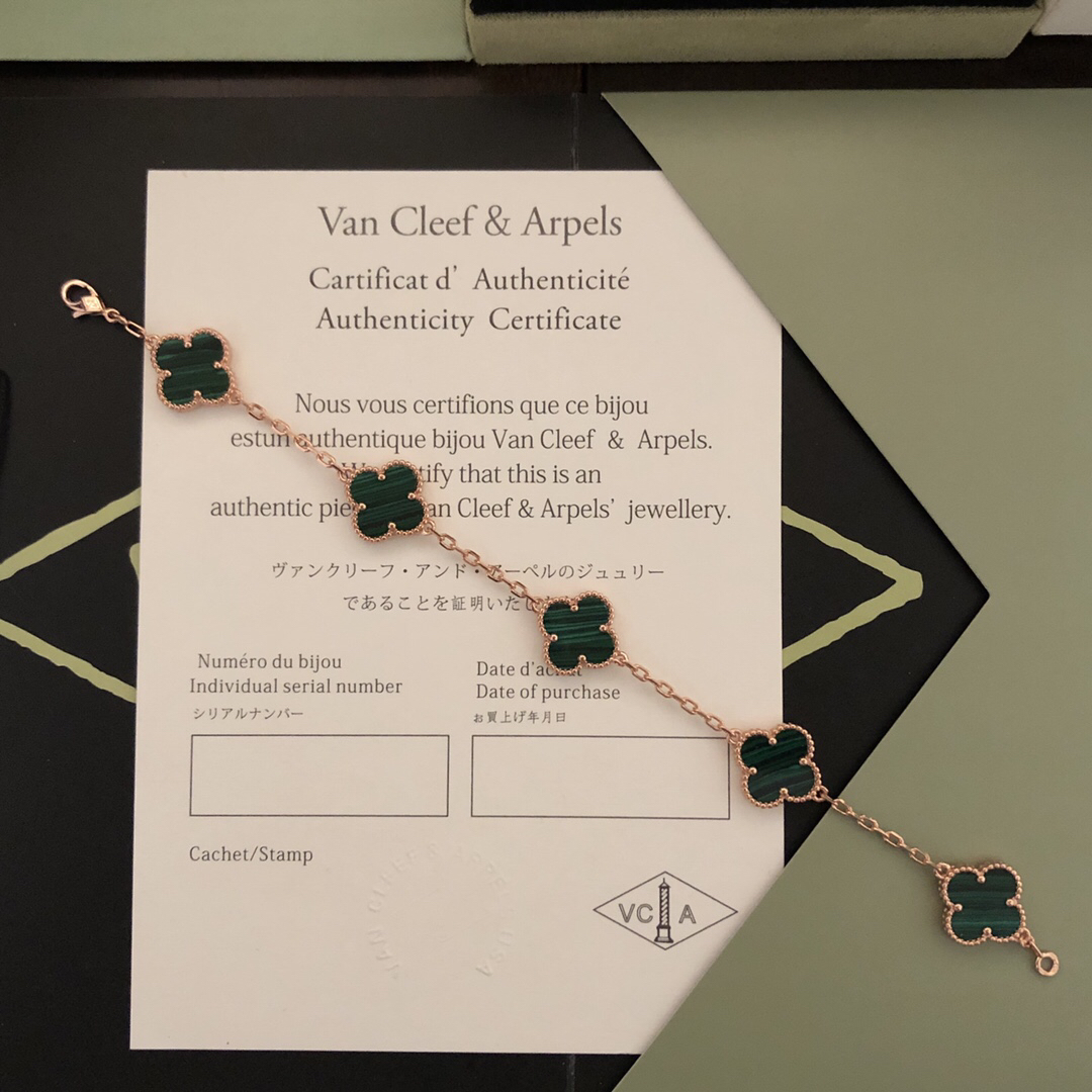 Van Cleef & Arpels necklace-136