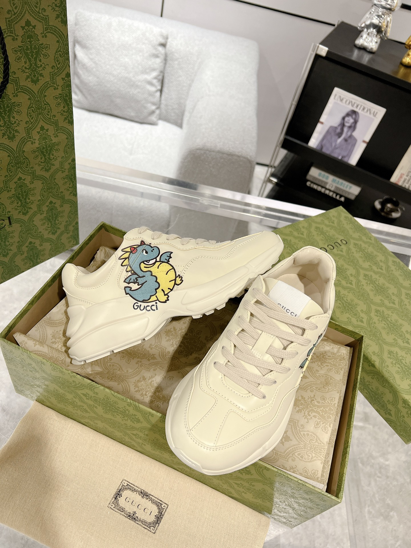 Gucci Sneakers-207