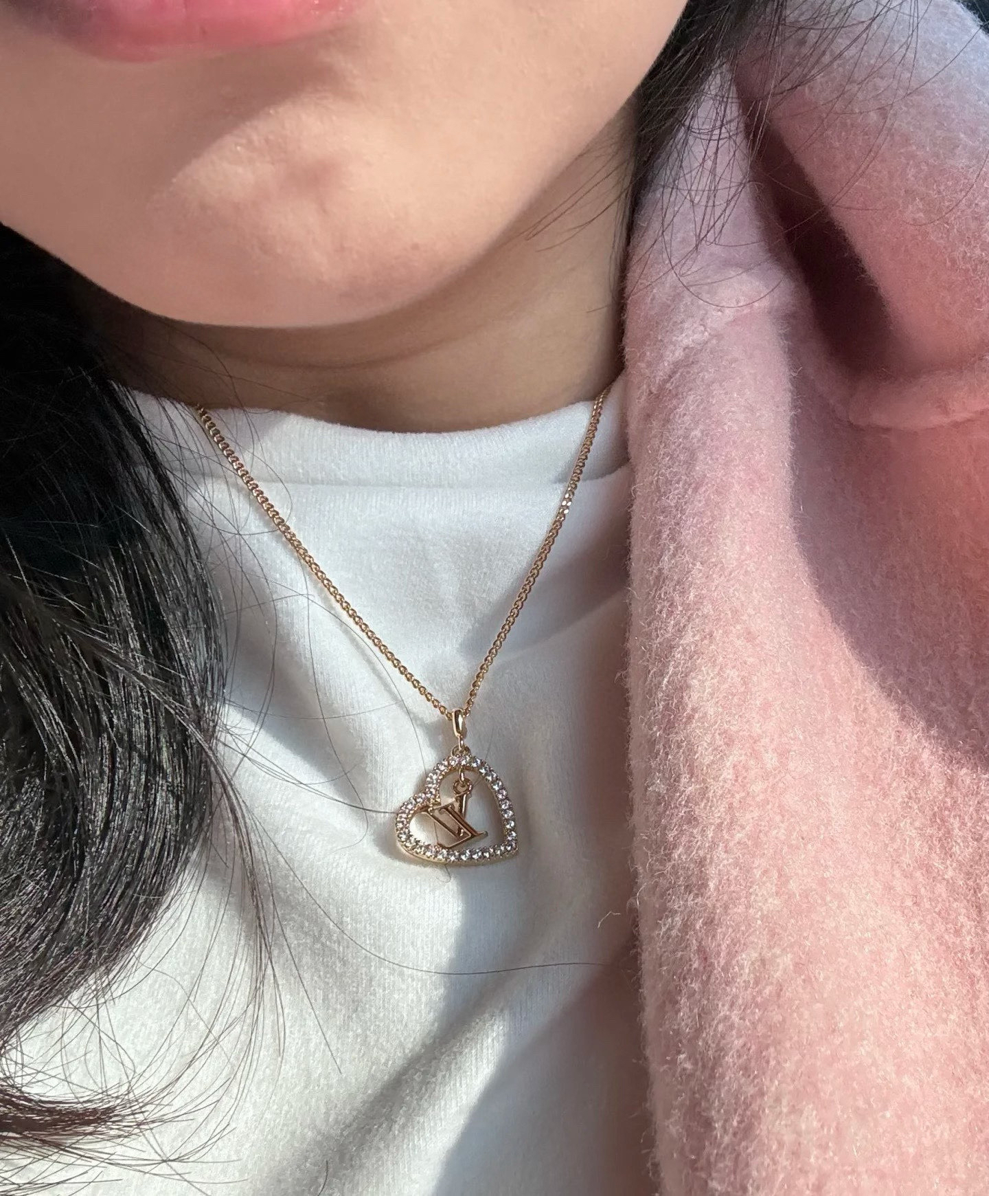 LV necklace-46