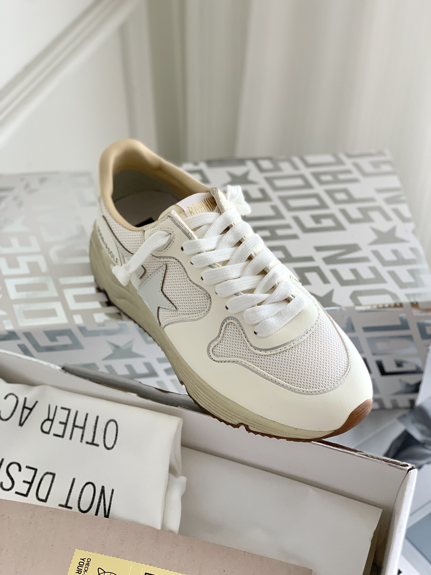 Golden Goose Sneakers-33