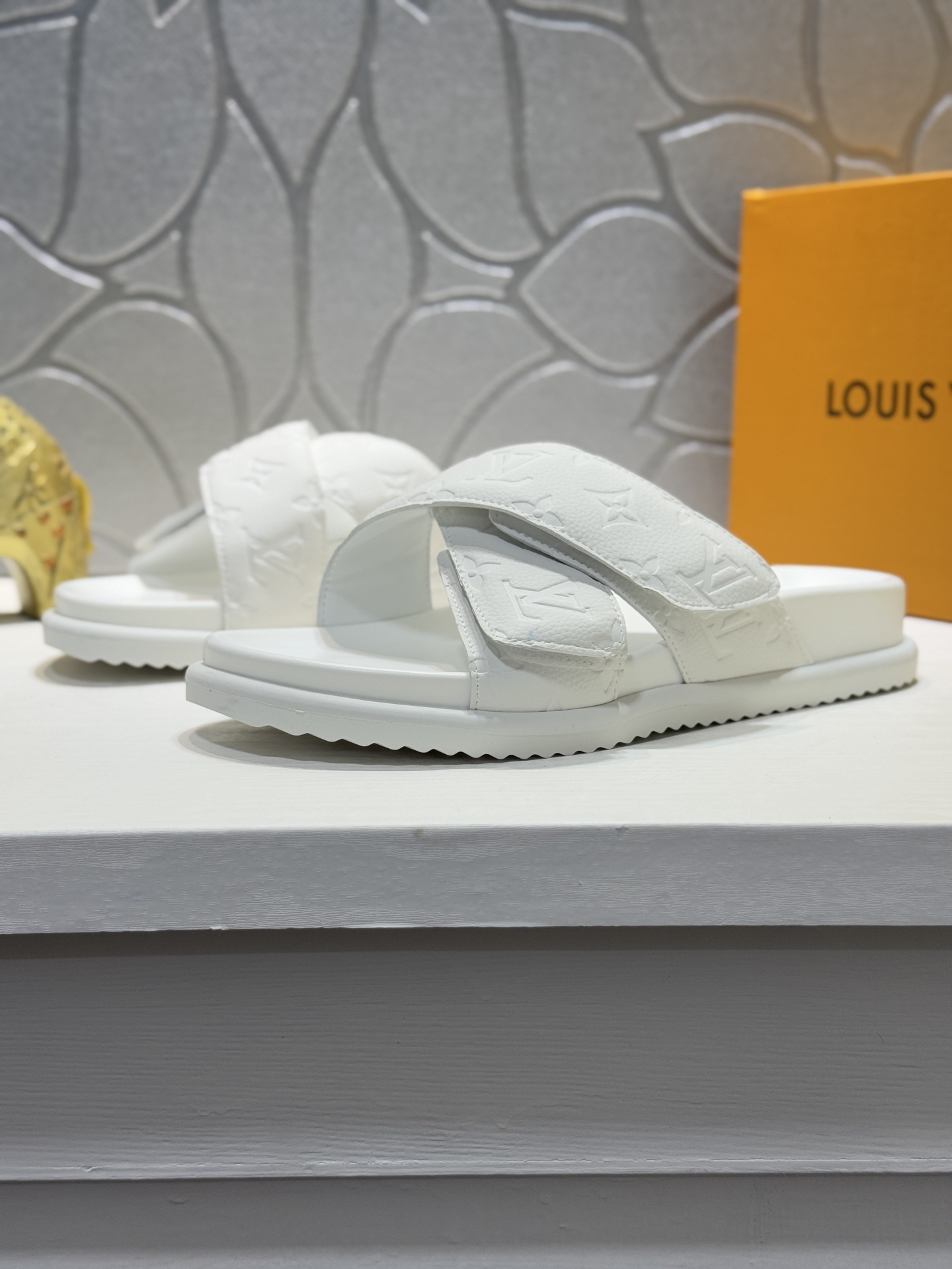 LV Summer footwear