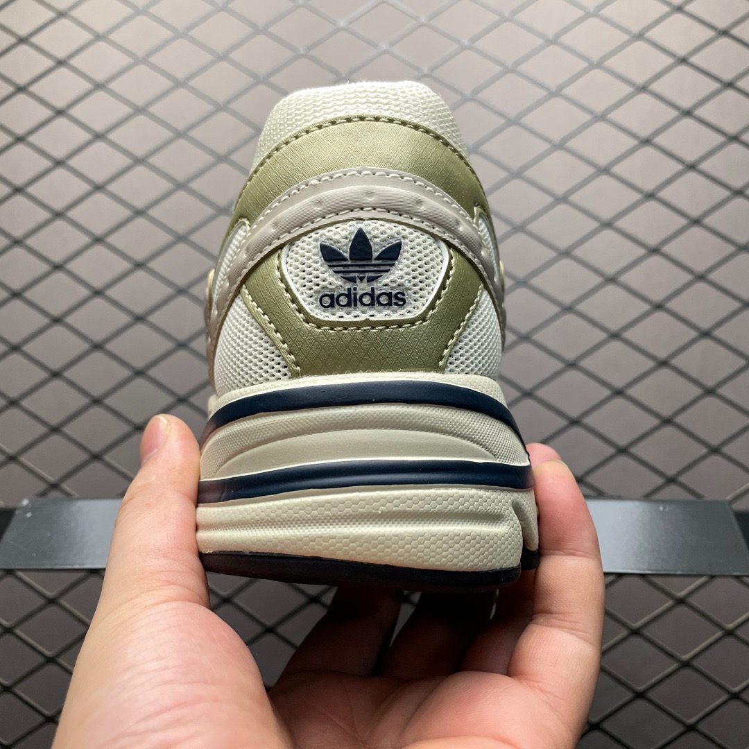 Adidas Sneakers-352