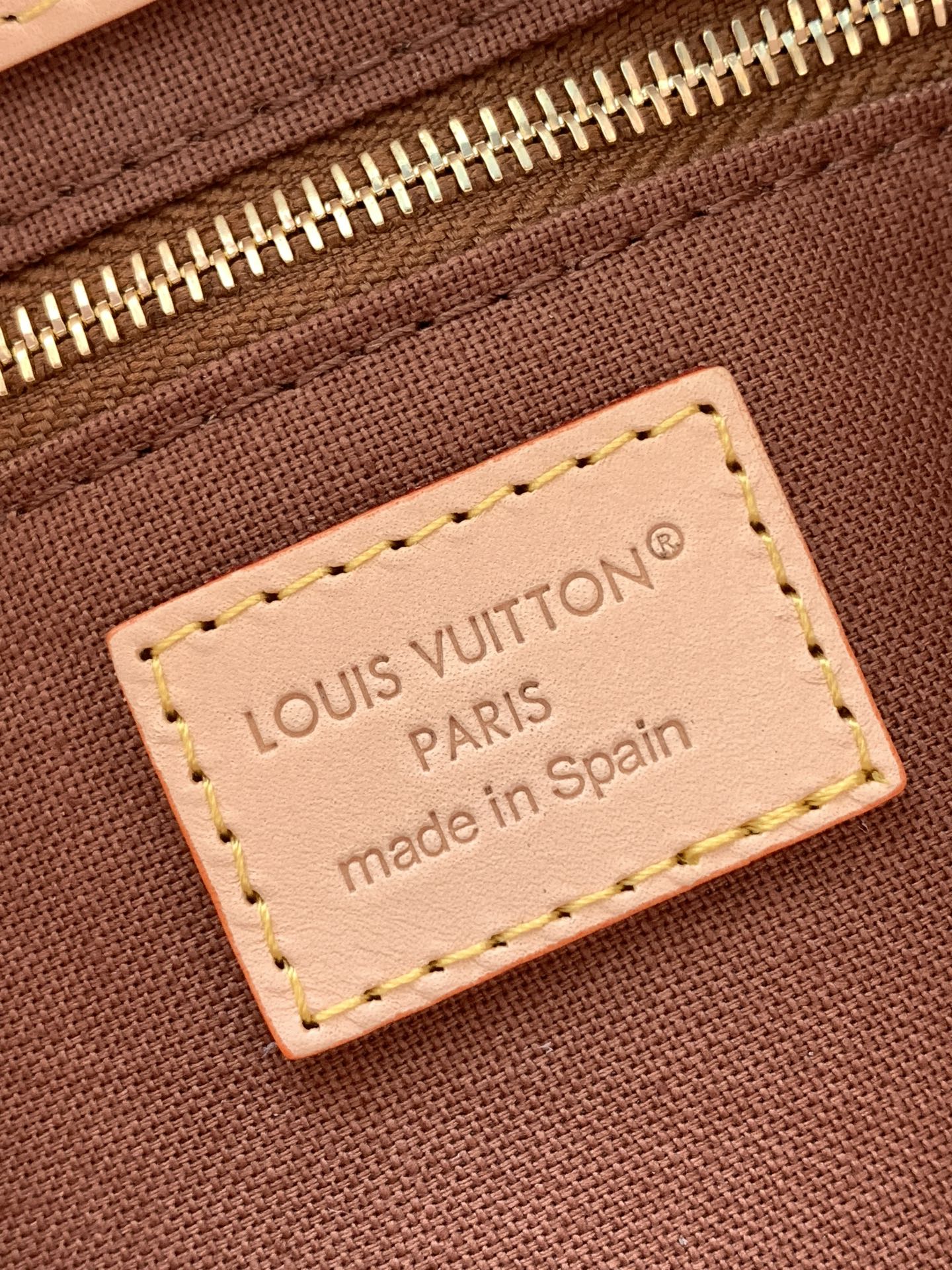 Louis Vuitton Hot New Product-209