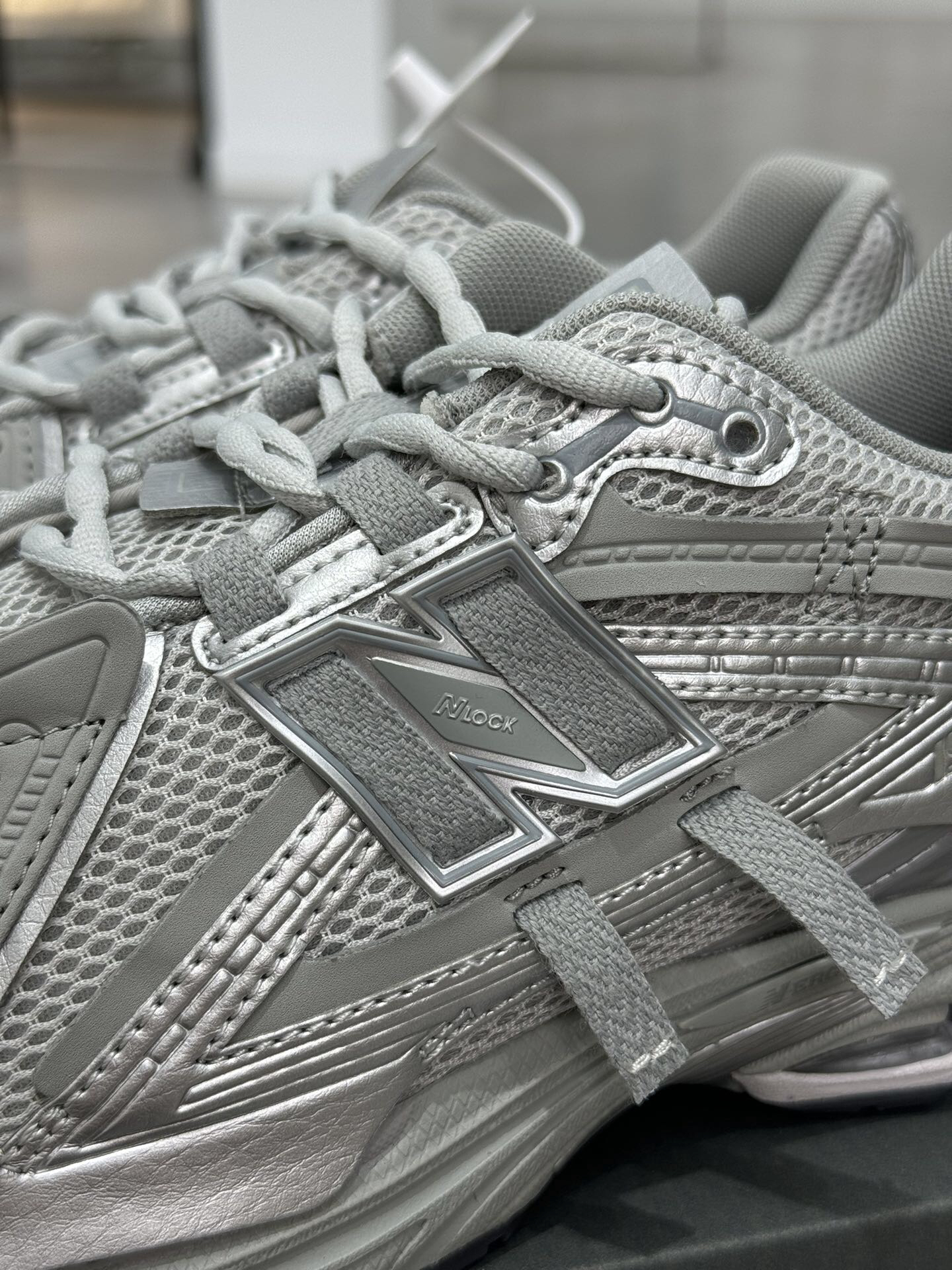 New Balance Sneakers-128