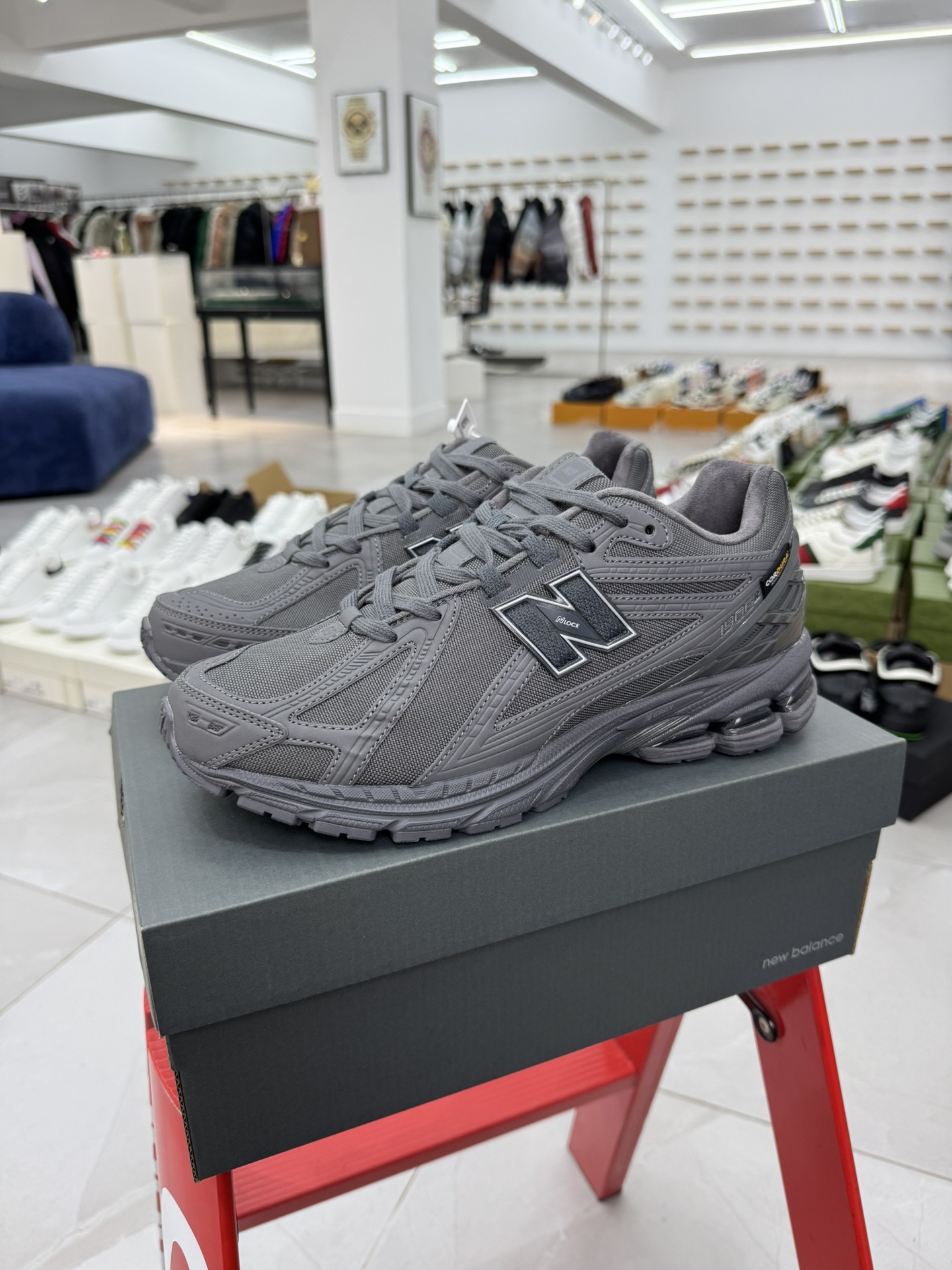 New Balance Sneakers-196