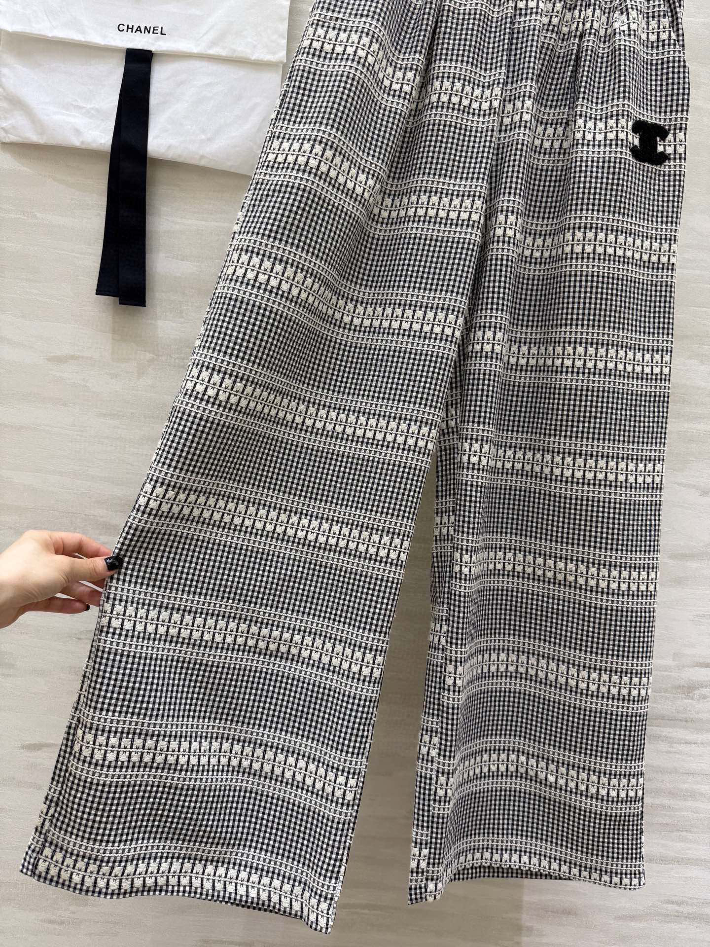 Chanel clothing-152