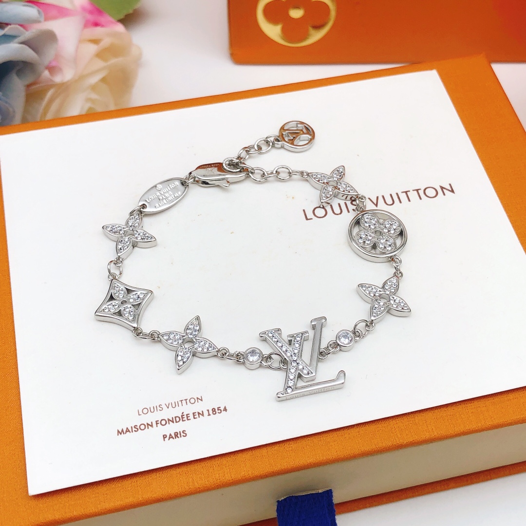 LV Bracelet-19