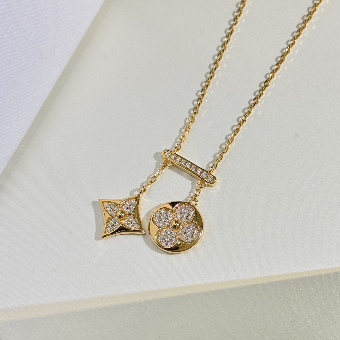 LV necklace-44