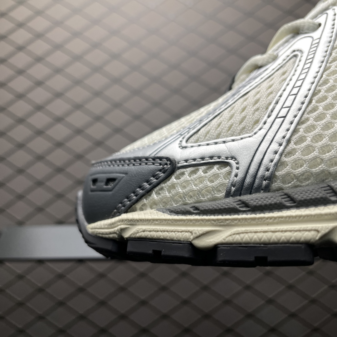 New Balance Sneakers-151