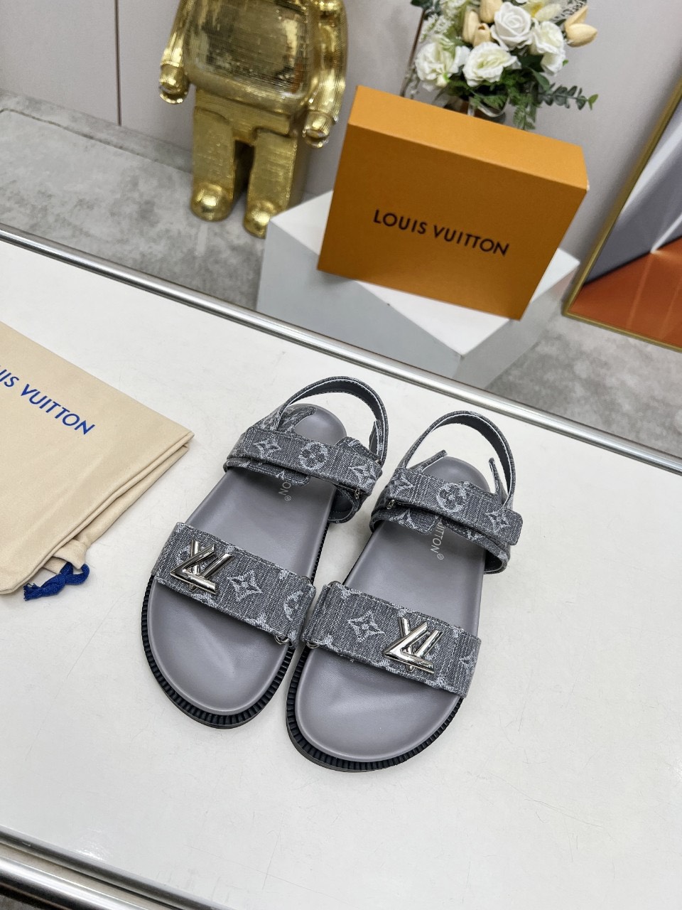 LV Summer footwear