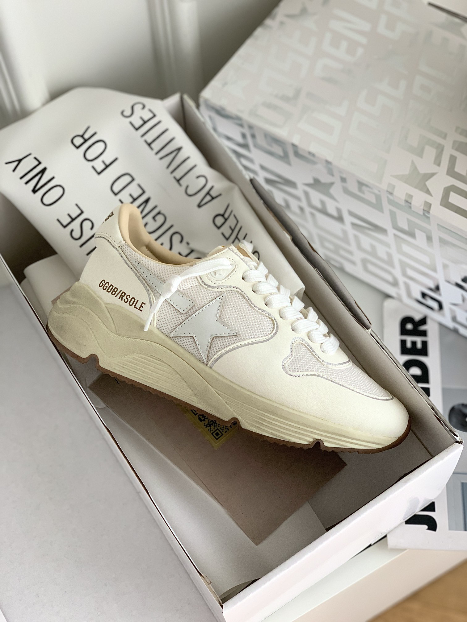 Golden Goose Sneakers-33