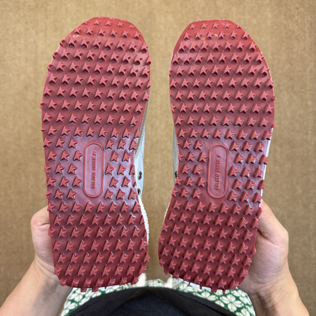 Golden Goose Sneakers-16