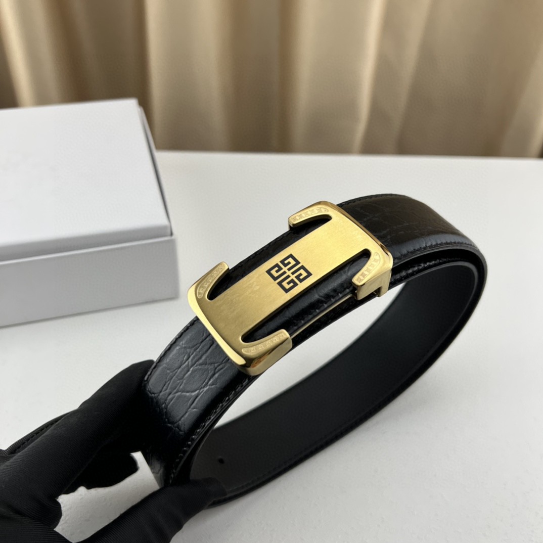 Givenchy belt-90