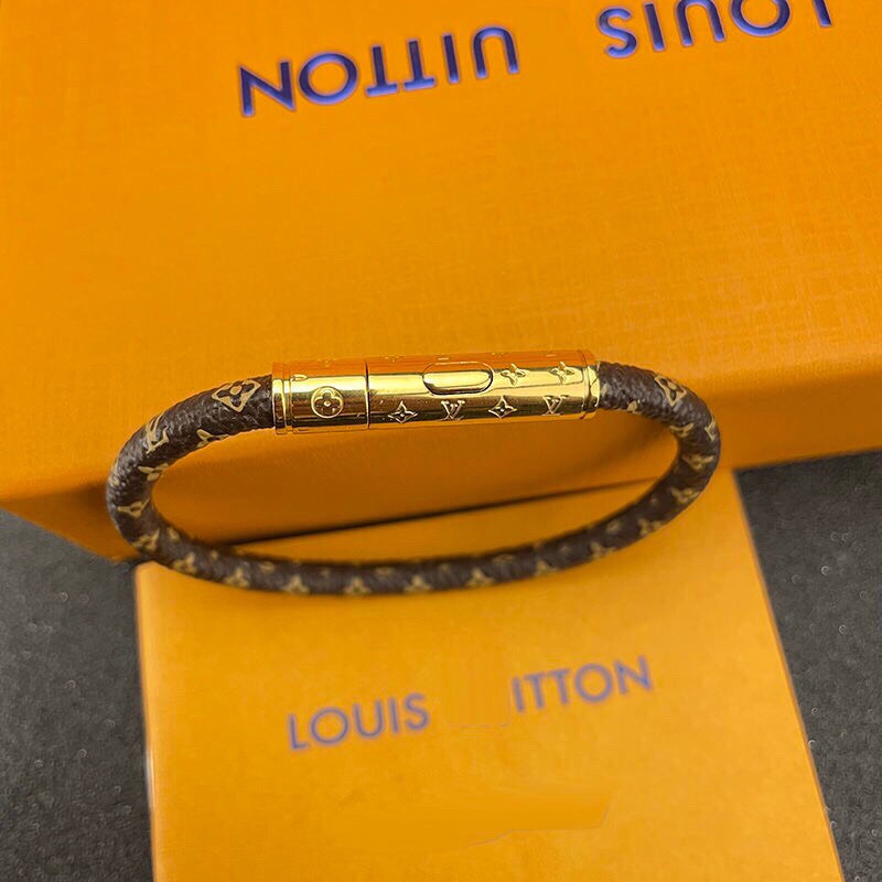 LV Bracelet-41