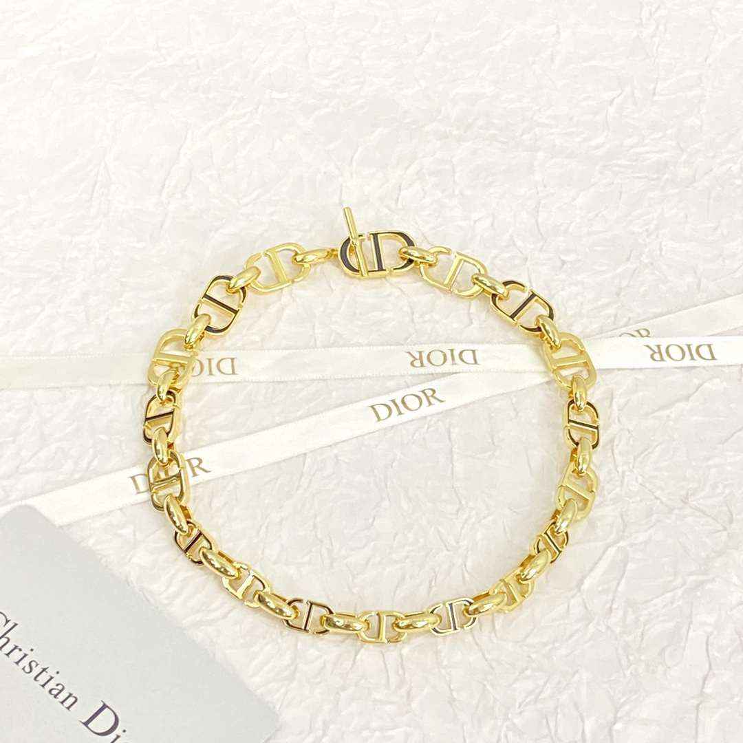 Dior necklace-86