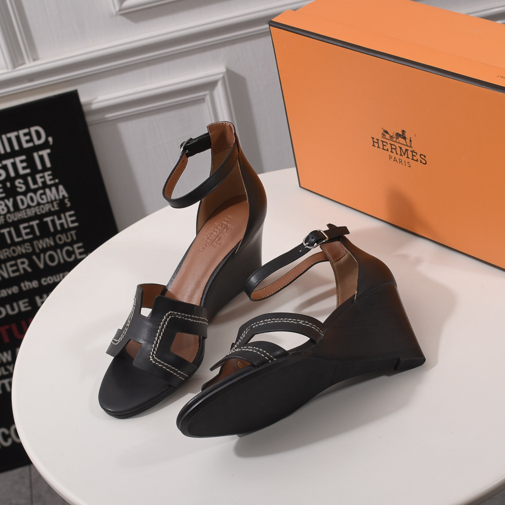 Hermes Summer footwear