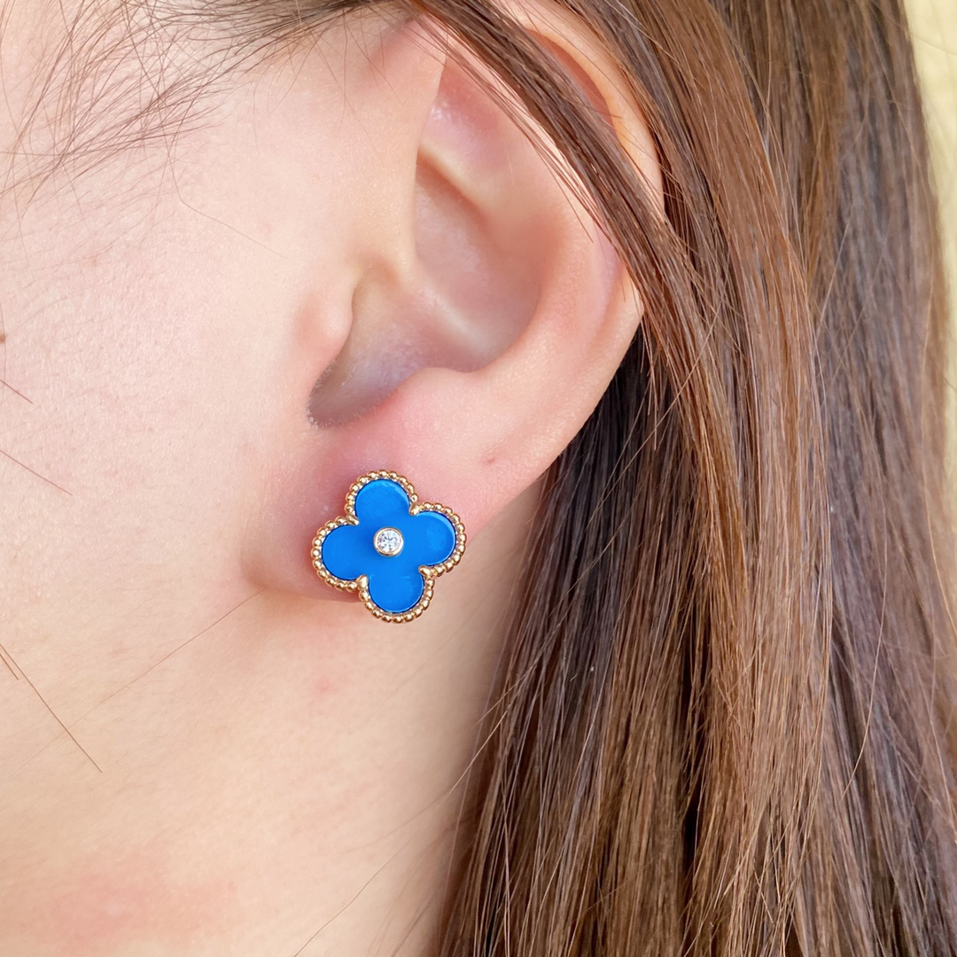 Van Cleef & Arpels earring-60