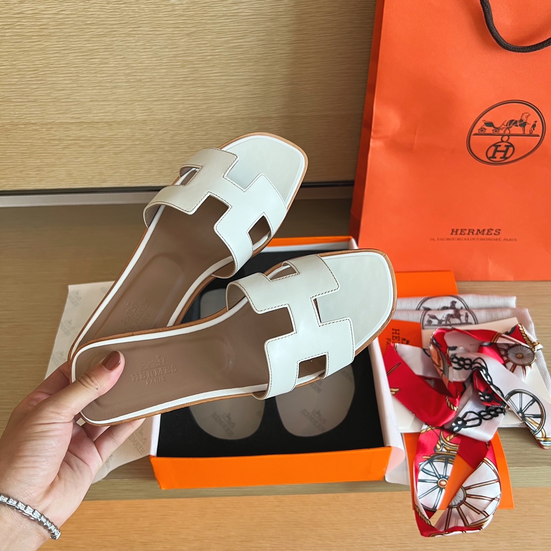 Hermes Summer footwear