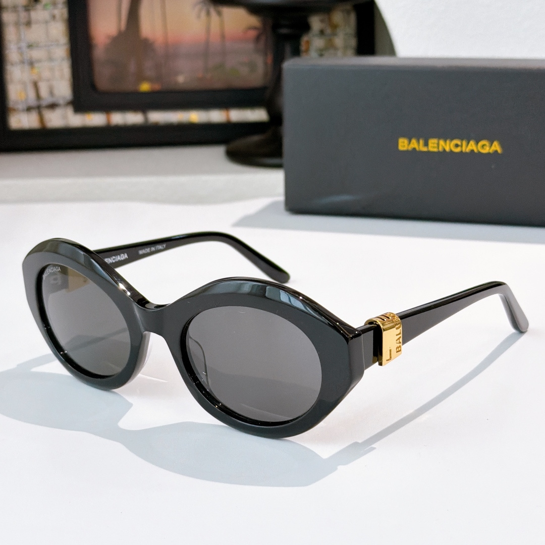 Balenciaga glasses-2