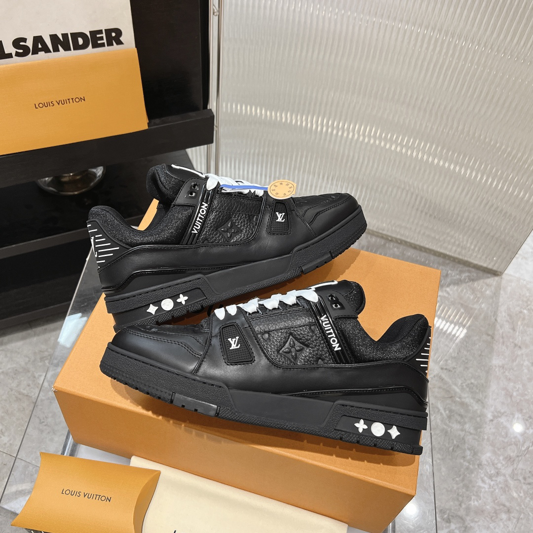 Lv Sneakers-30