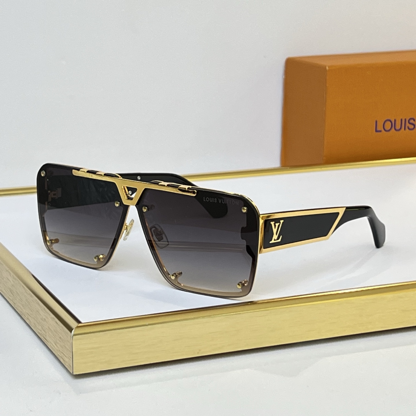 LV glasses-69