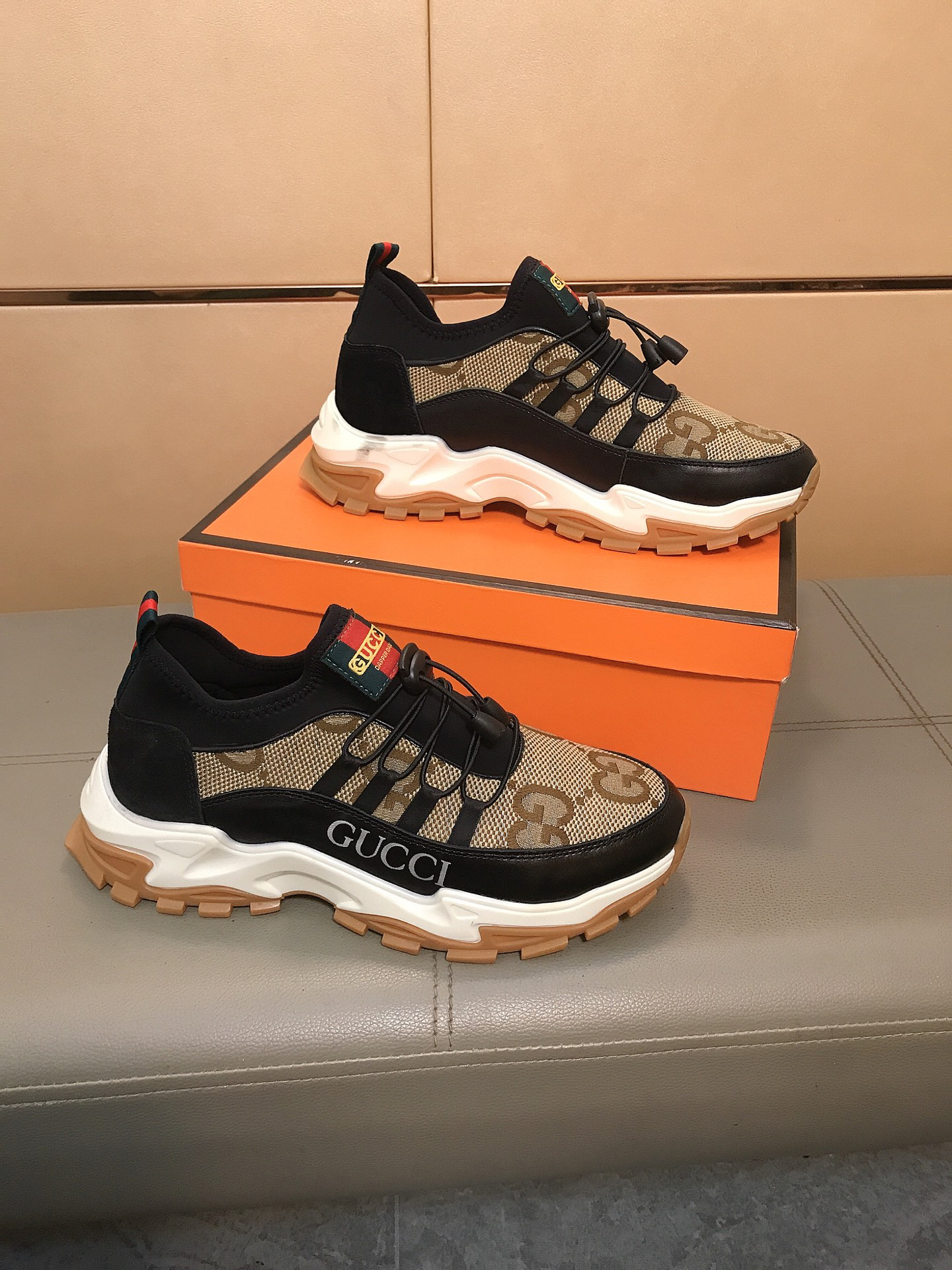 Gucci Sneakers-142
