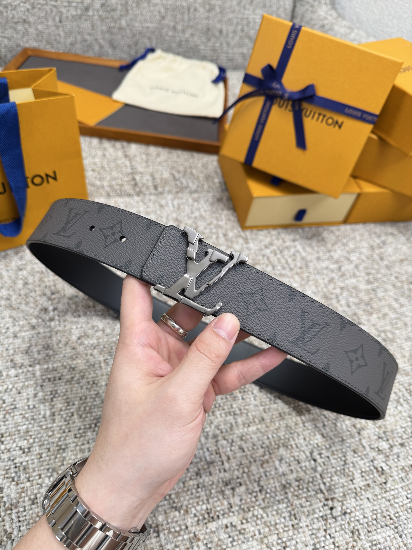 Lv belt-61