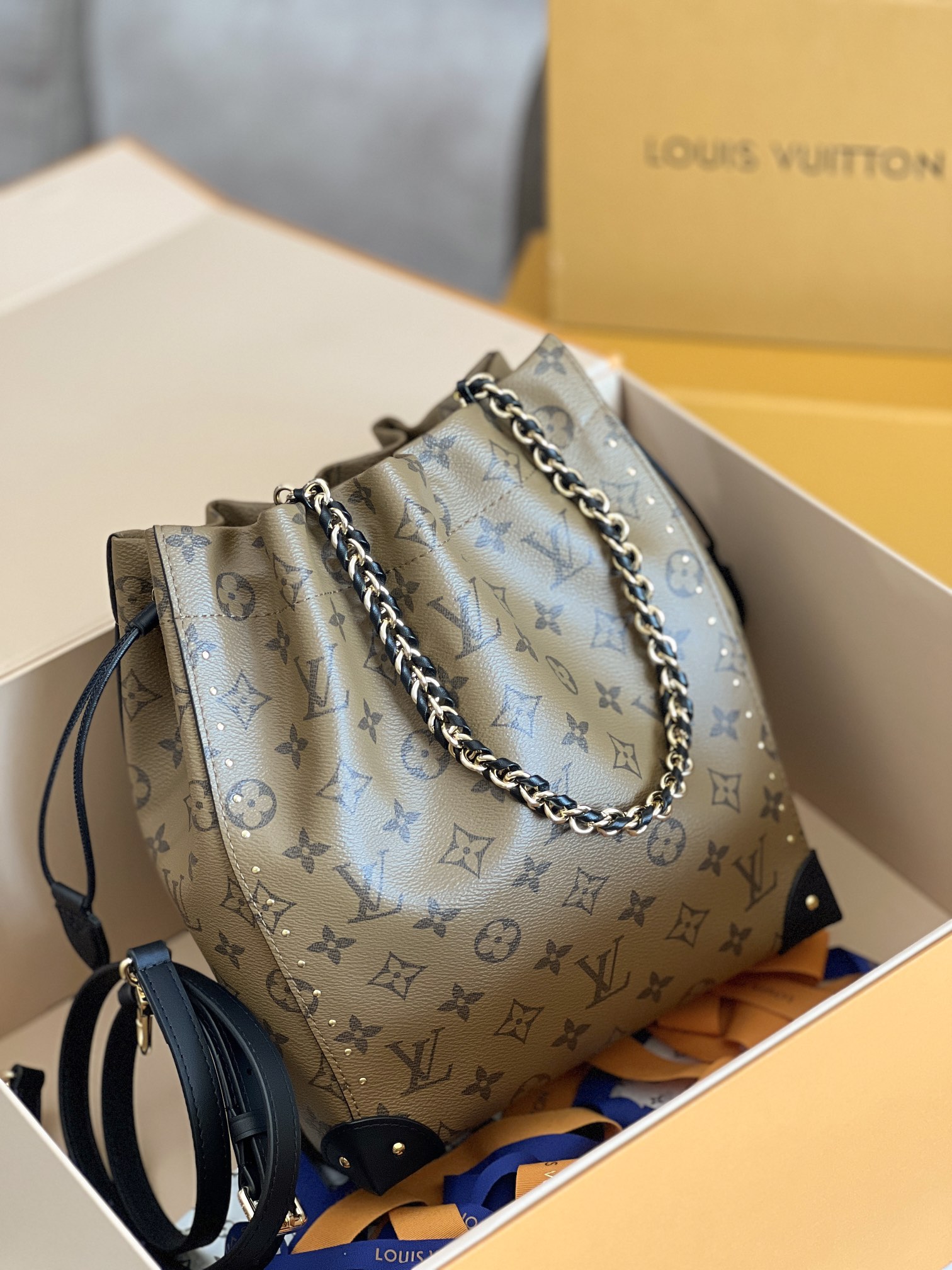 Louis Vuitton Hot New Product-51