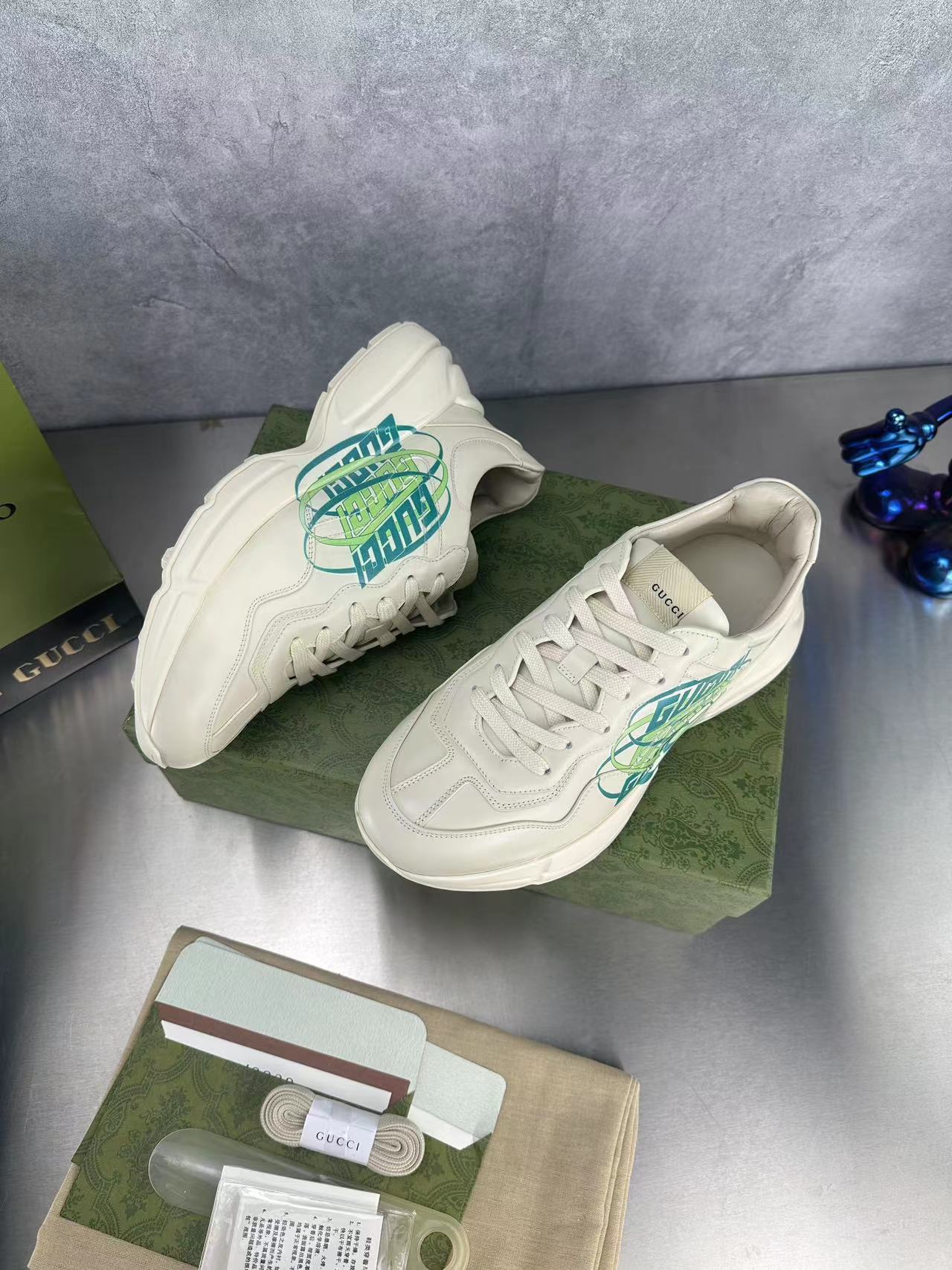 Gucci Sneakers-61