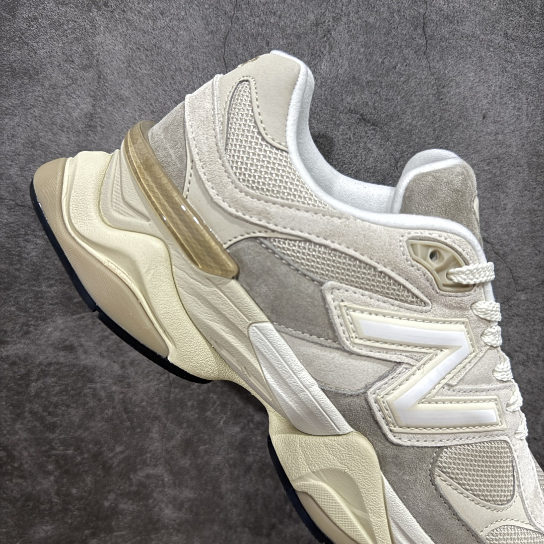 New Balance Sneakers-241