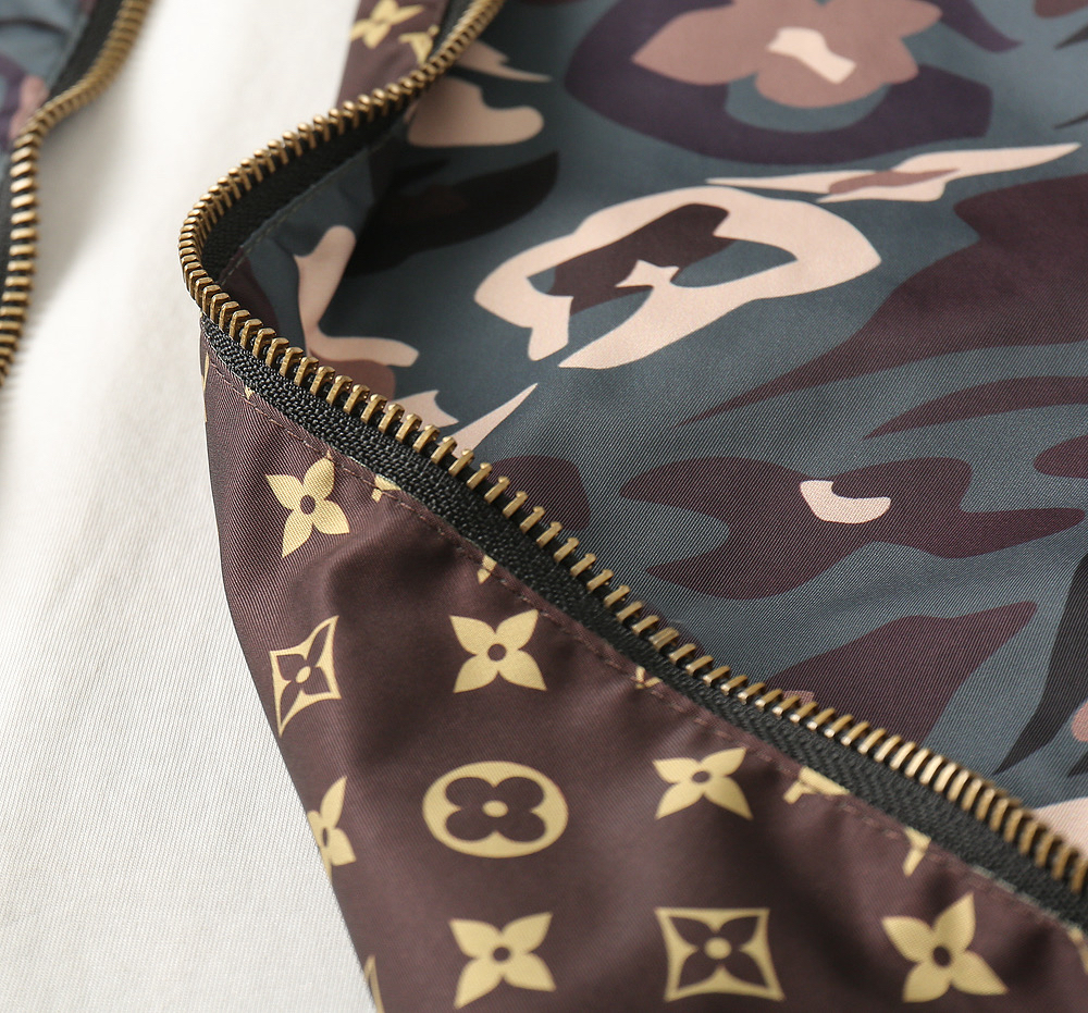 LV Clothing-261