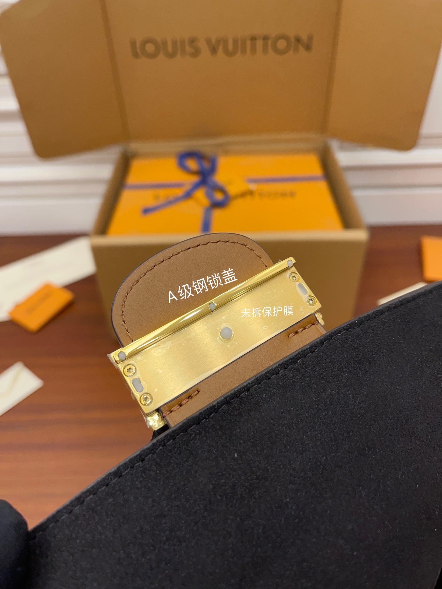 Louis Vuitton Hot New Product-72