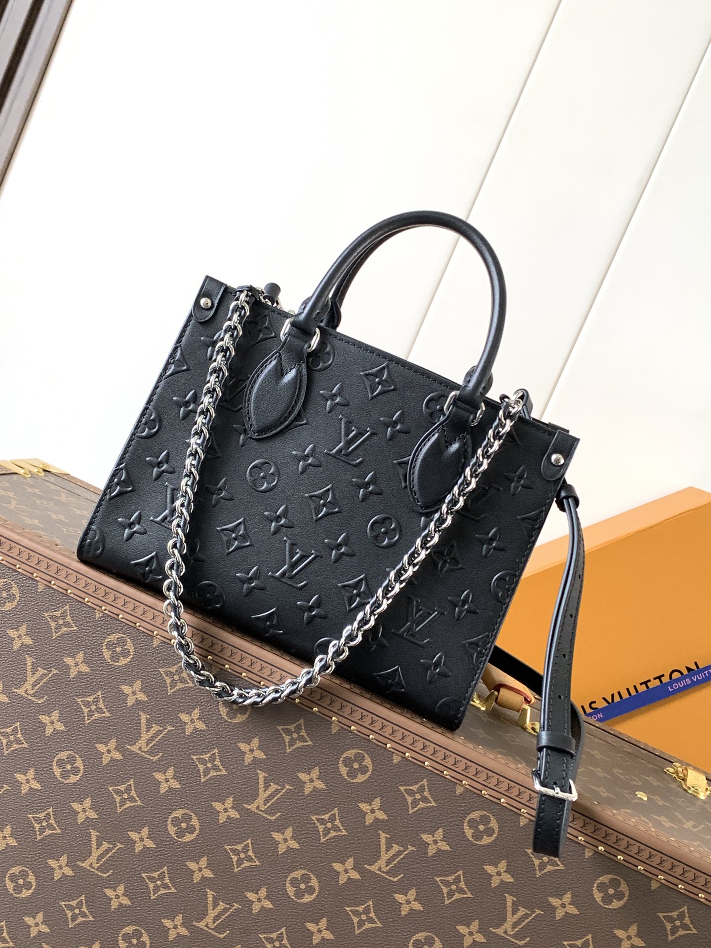 Louis Vuitton Hot New Product-37