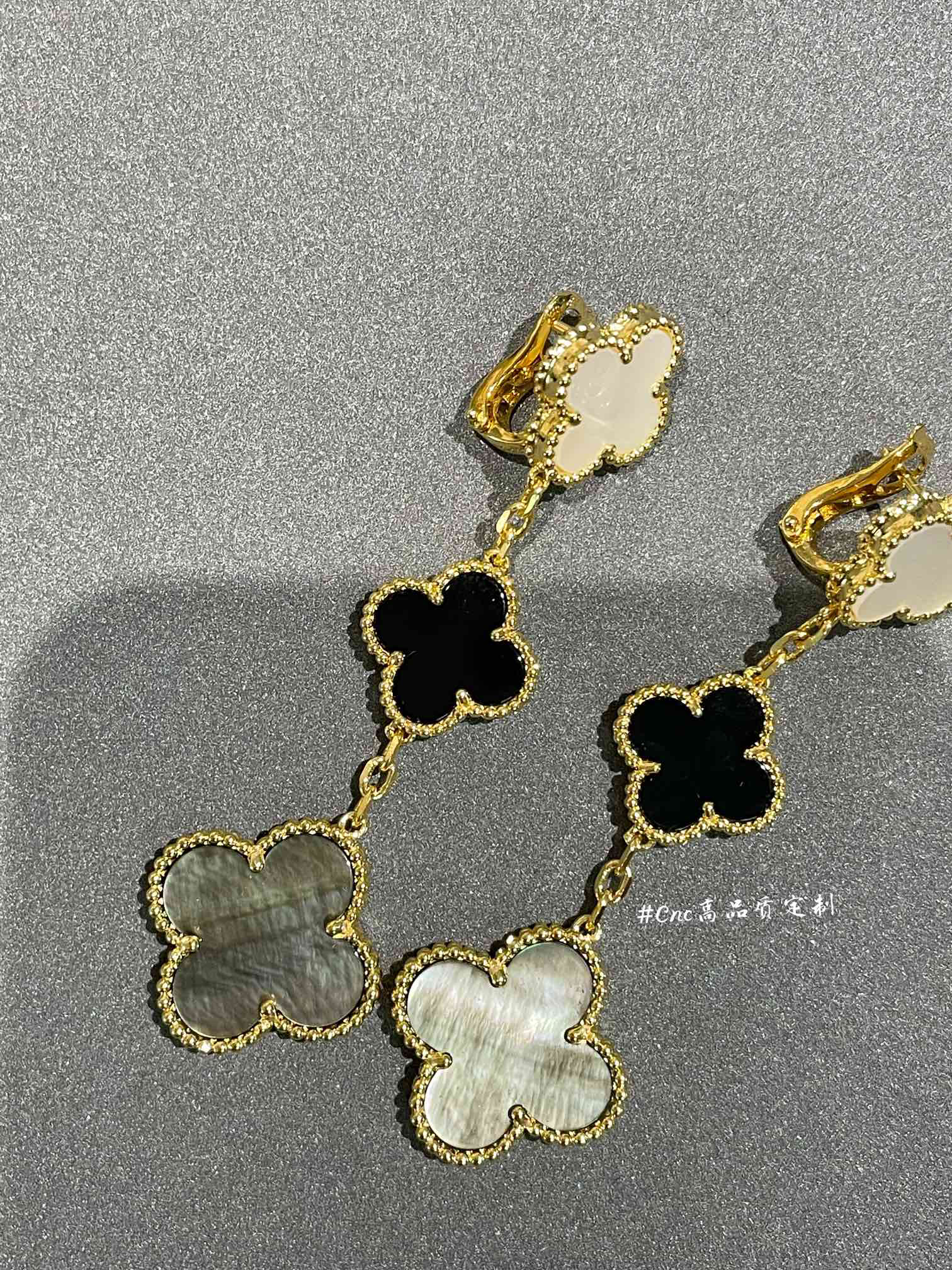 Van Cleef & Arpels earring-2