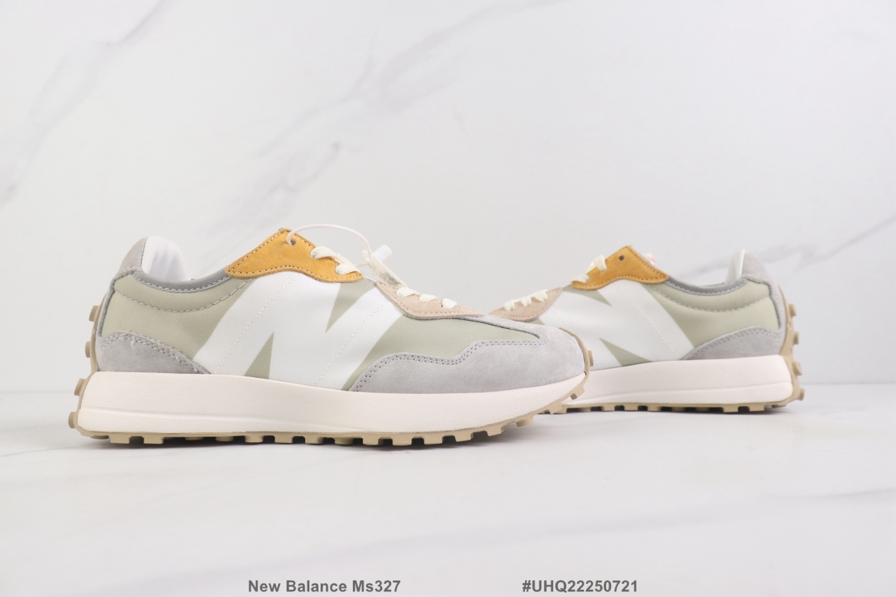 New Balance Sneakers-303