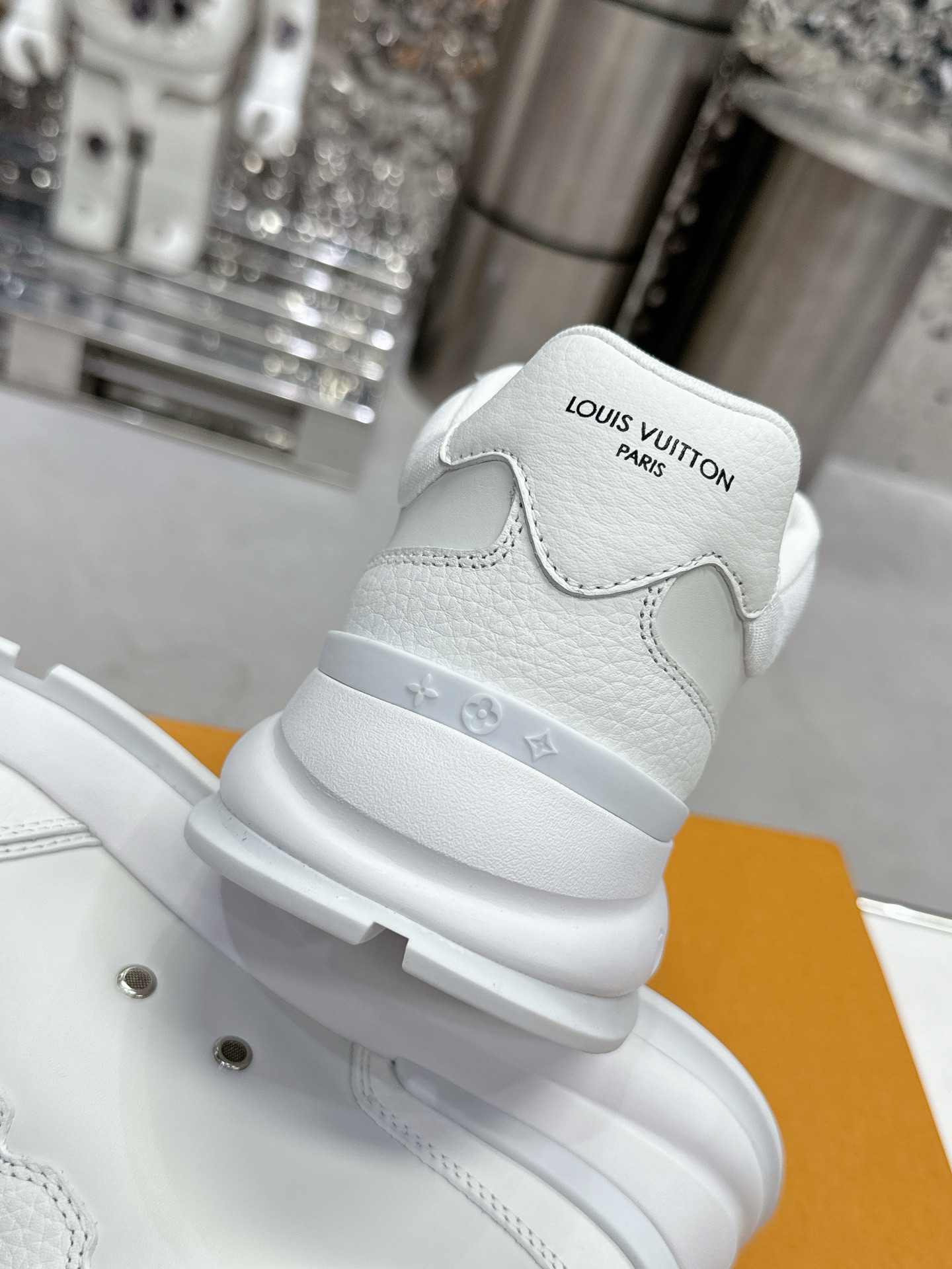 Lv Sneakers-6